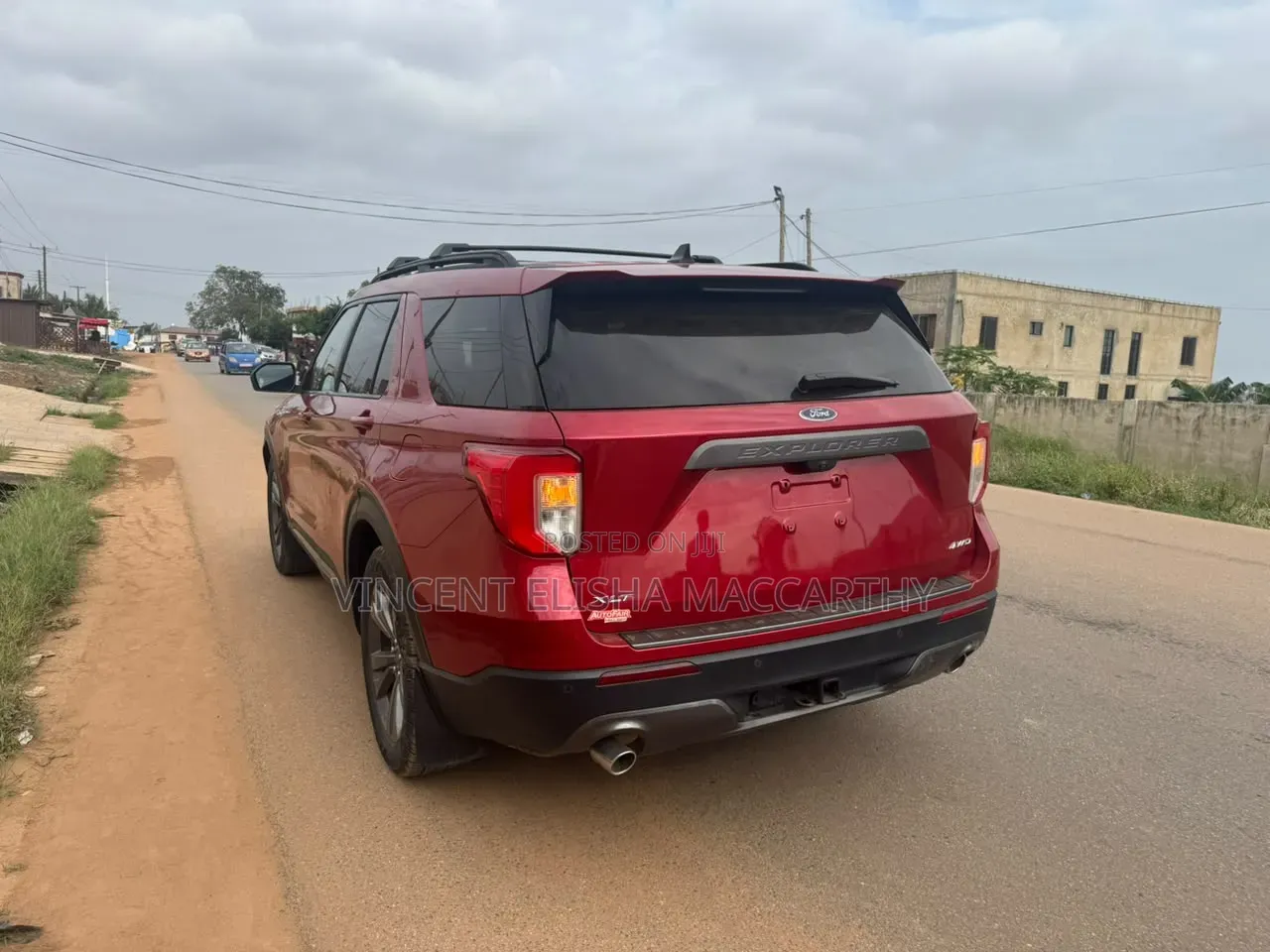 Ford Explorer 2022 Red