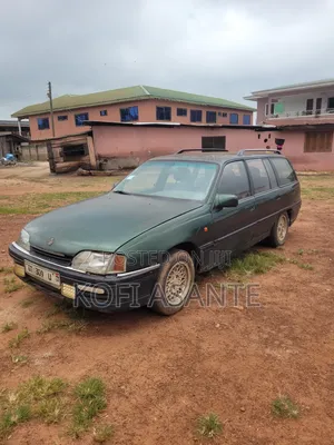 Opel Omega 1998 Green