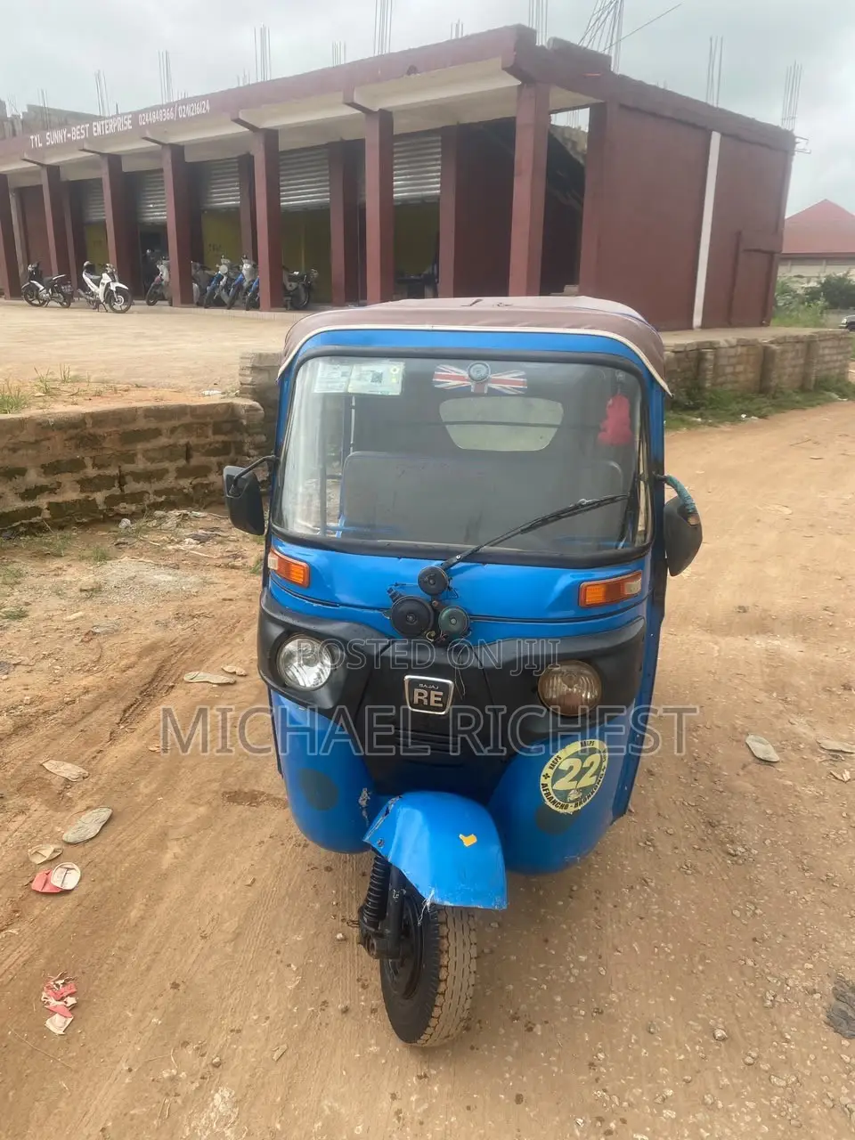 Bajaj RE 2025 Blue