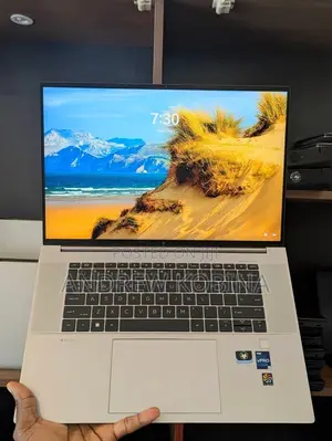 Laptop HP ZBook 16 Studio G10 16GB Intel Core i7 SSD 512GB