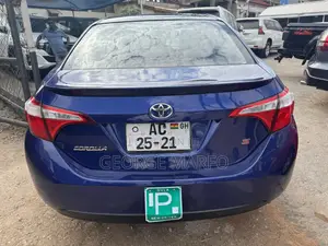 Toyota Corolla 2016 Blue