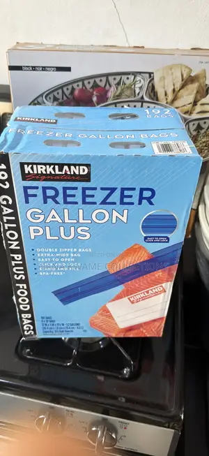 Kirkland Signature Freezer Gallon Plus Food Storage Bags,