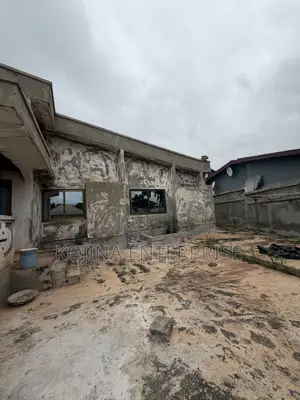 6bdrm House in Paraku, Kumasi Metropolitan for rent