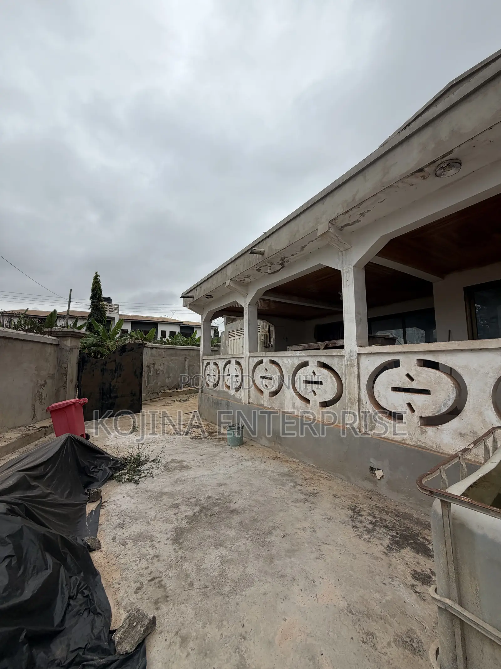 6bdrm House in Paraku, Kumasi Metropolitan for rent