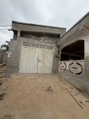 6bdrm House in Paraku, Kumasi Metropolitan for rent