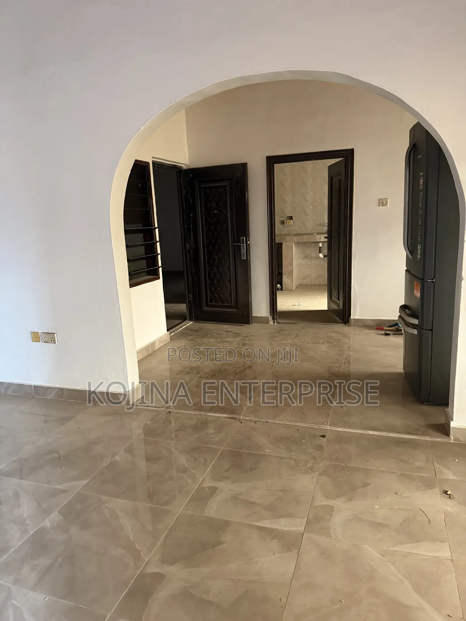 6bdrm House in Paraku, Kumasi Metropolitan for rent
