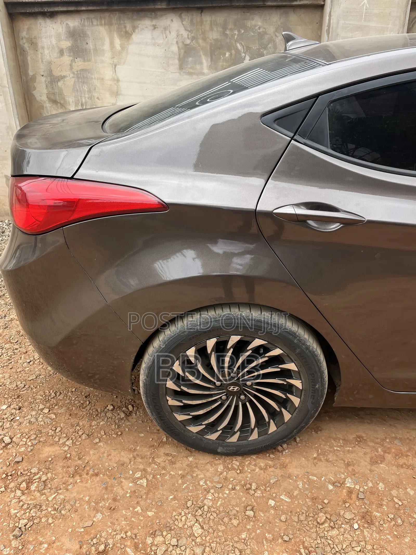 Hyundai Elantra 2013 Gray