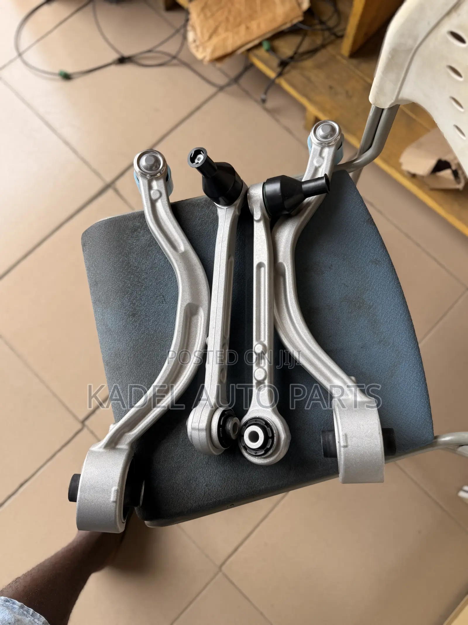 Hyundai Genesis G70 Lower Arm / Control Arm