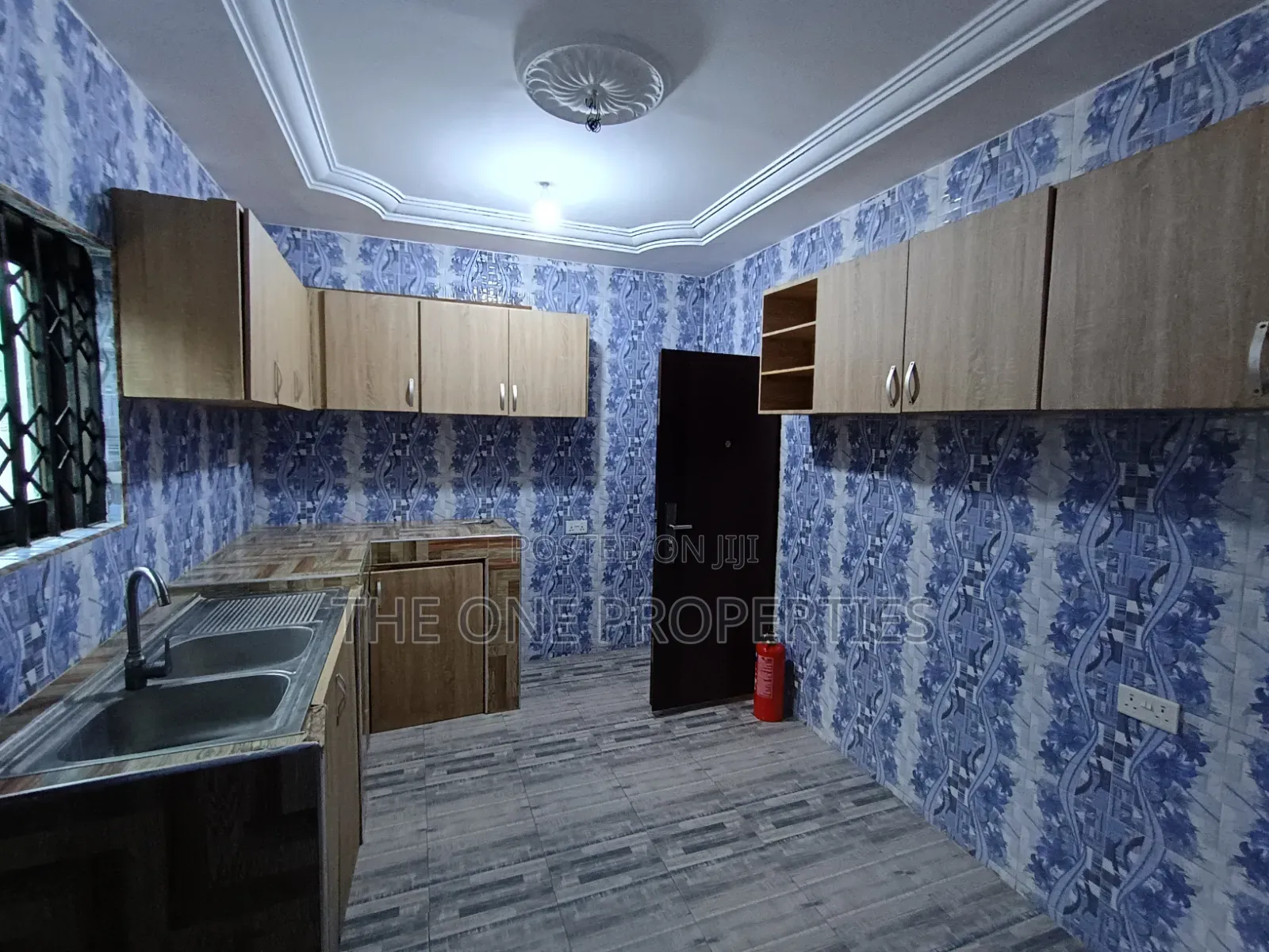 3bdrm House in Adjen Kotoku, Amasaman for sale