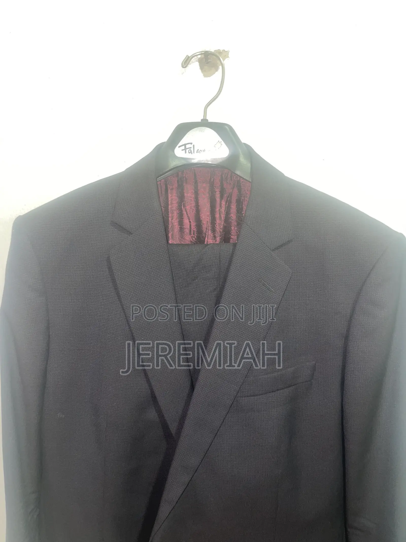 Italian Men 2-Piece Suit(size 44)