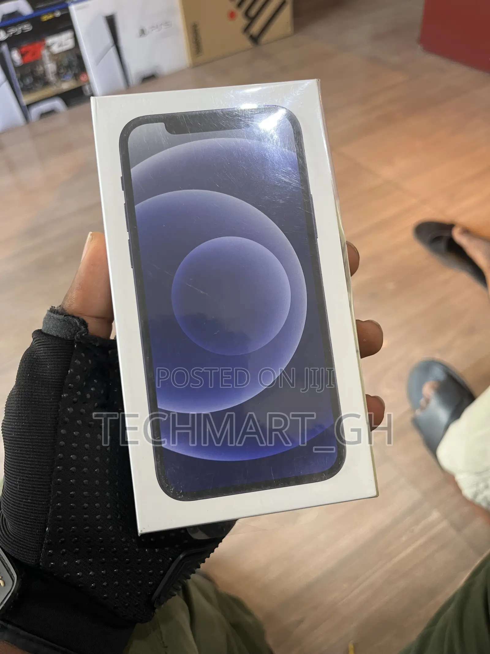 New Apple iPhone 12 64 GB Black