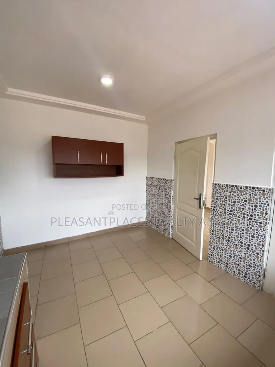 2bdrm Apartment in Pleasantplaces And, Lake Side Estate for rent