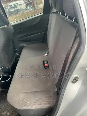 Toyota Vitz 2013 Silver