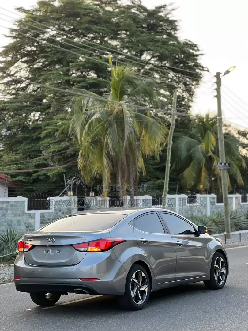 Hyundai Avante 2014 Gray