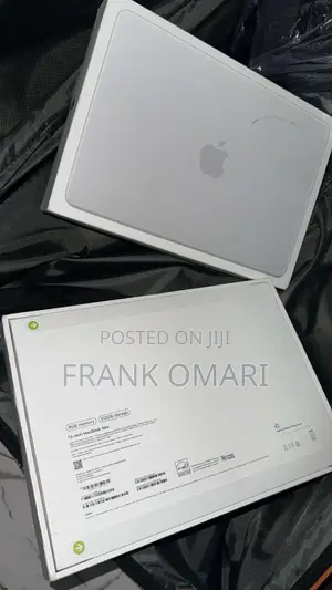 New Laptop Apple MacBook 8GB SSD 512GB