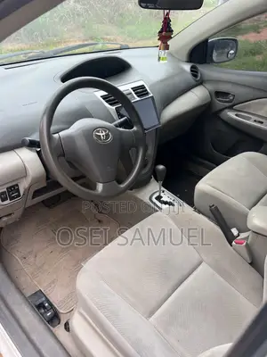 Toyota Belta 2010 White