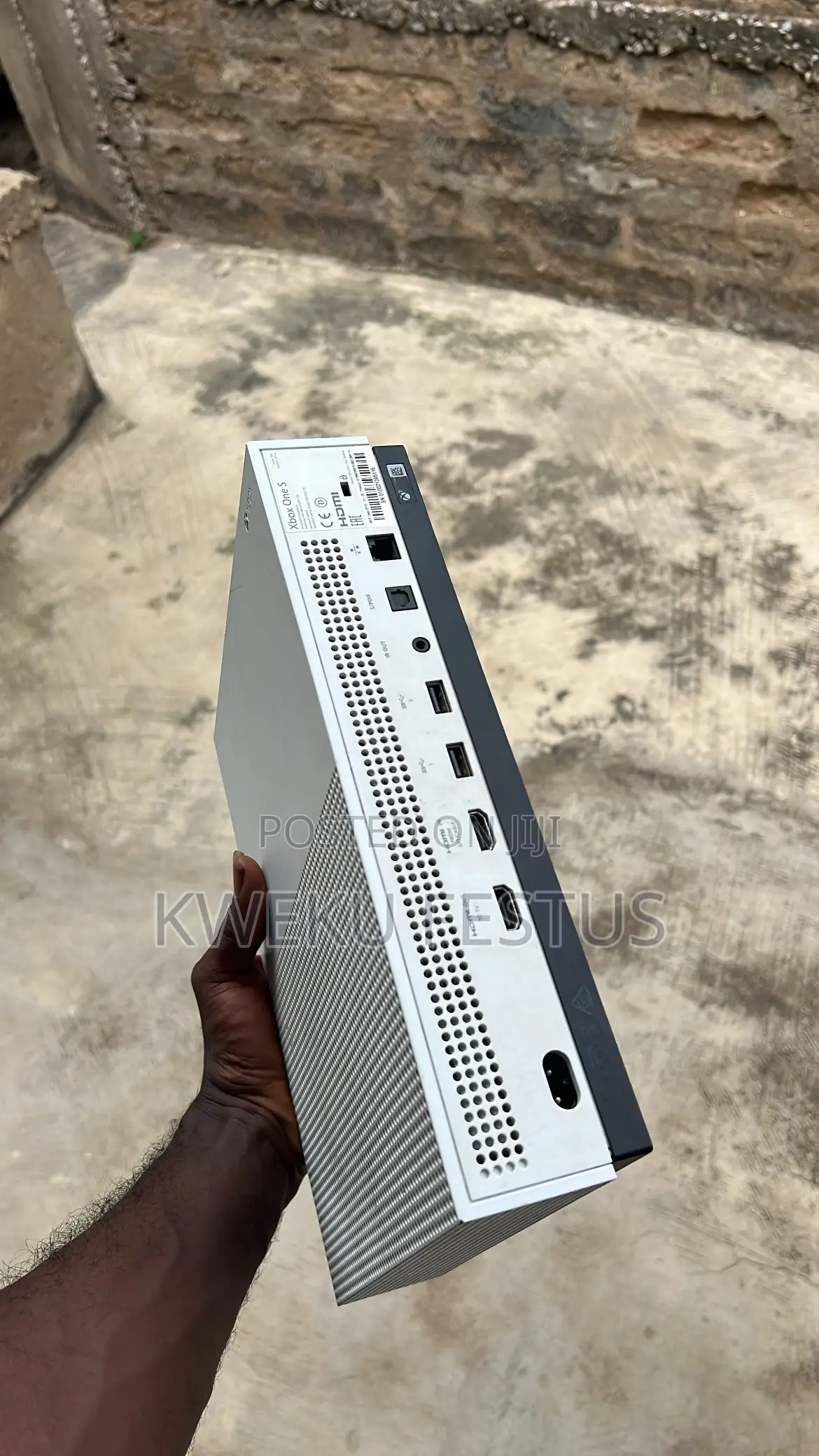 Xbox One S