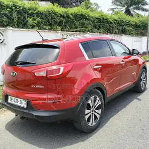 Kia Sportage 2011 Red