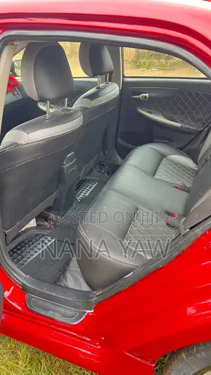 Toyota Corolla S 4dr Sedan (1.8L 4cyl 4A) 2013 Red