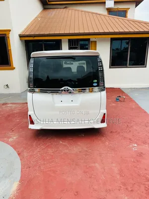 Toyota Voxy SV Premium 2014 White