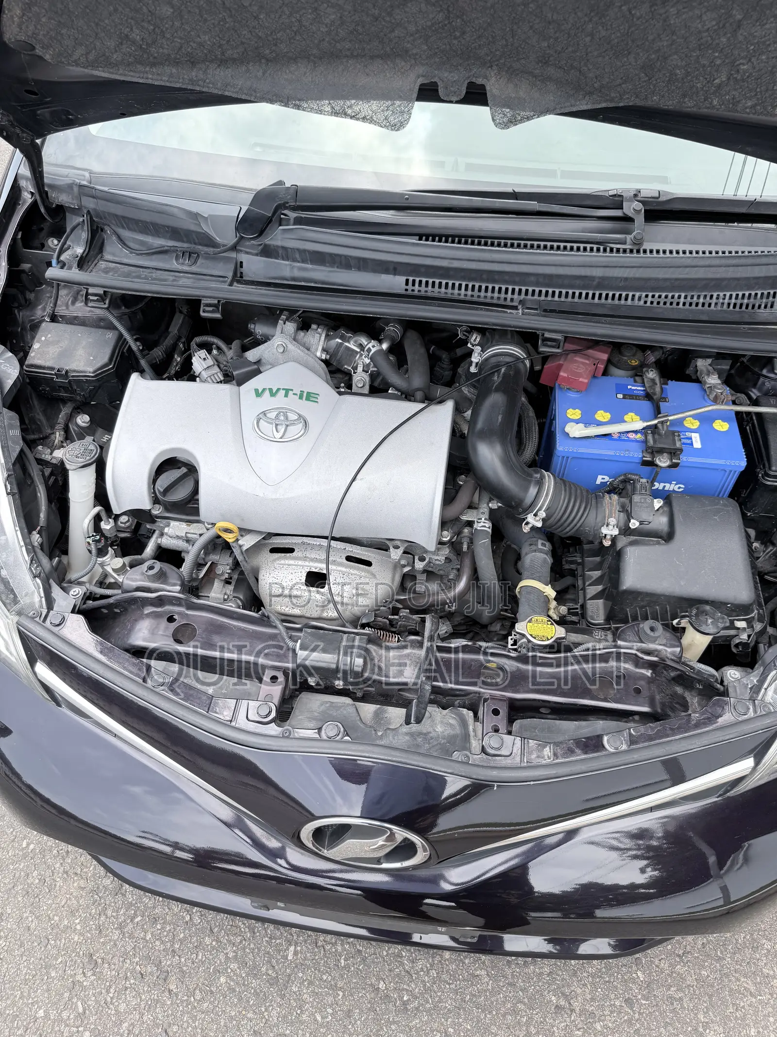 Toyota Vitz 1.3 FWD 5dr 2015 Purple