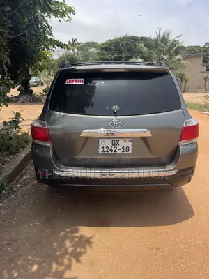 Toyota Highlander 2013 Green