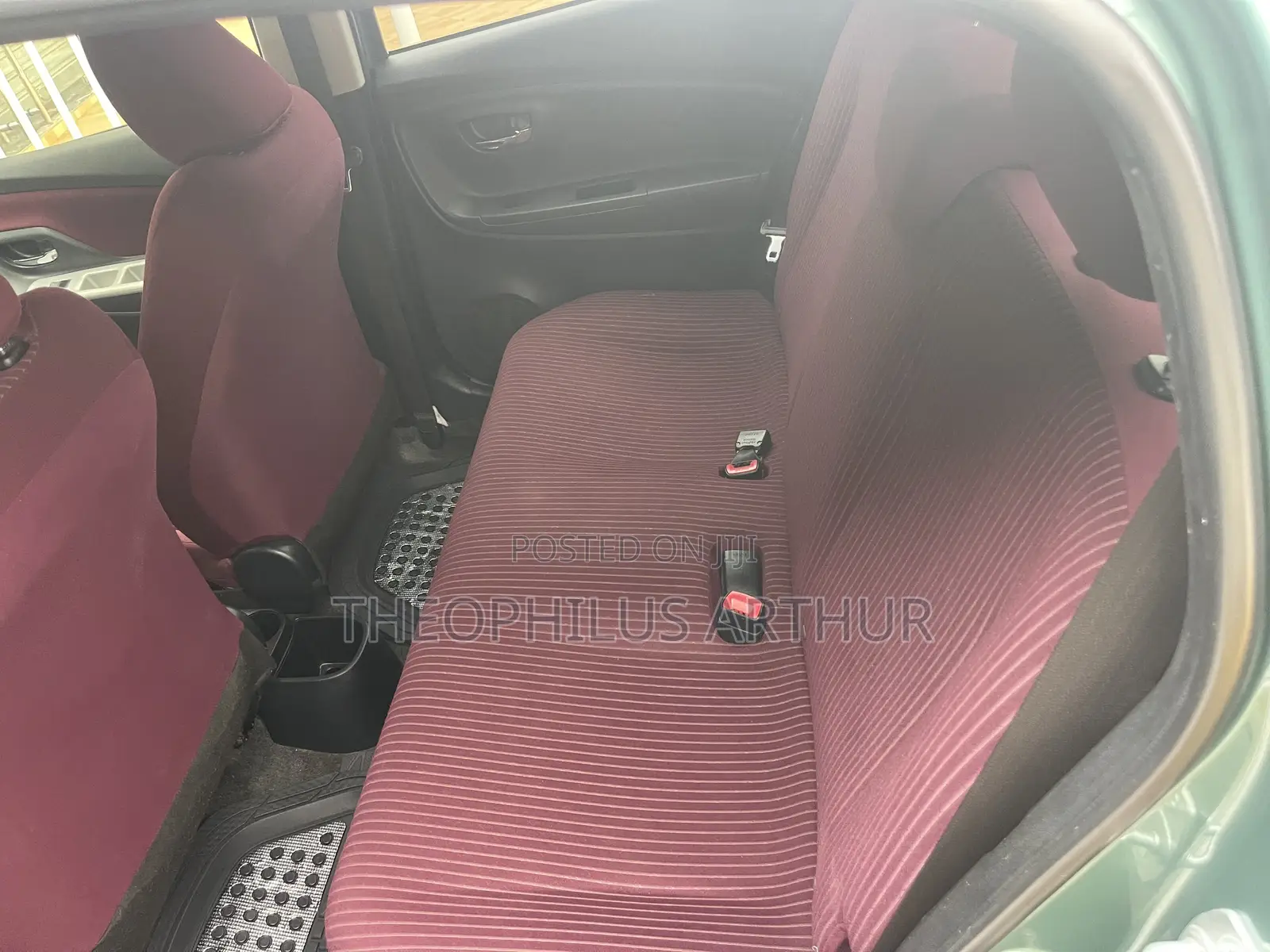 Toyota Vitz 1.5 FWD 3dr 2014 Green