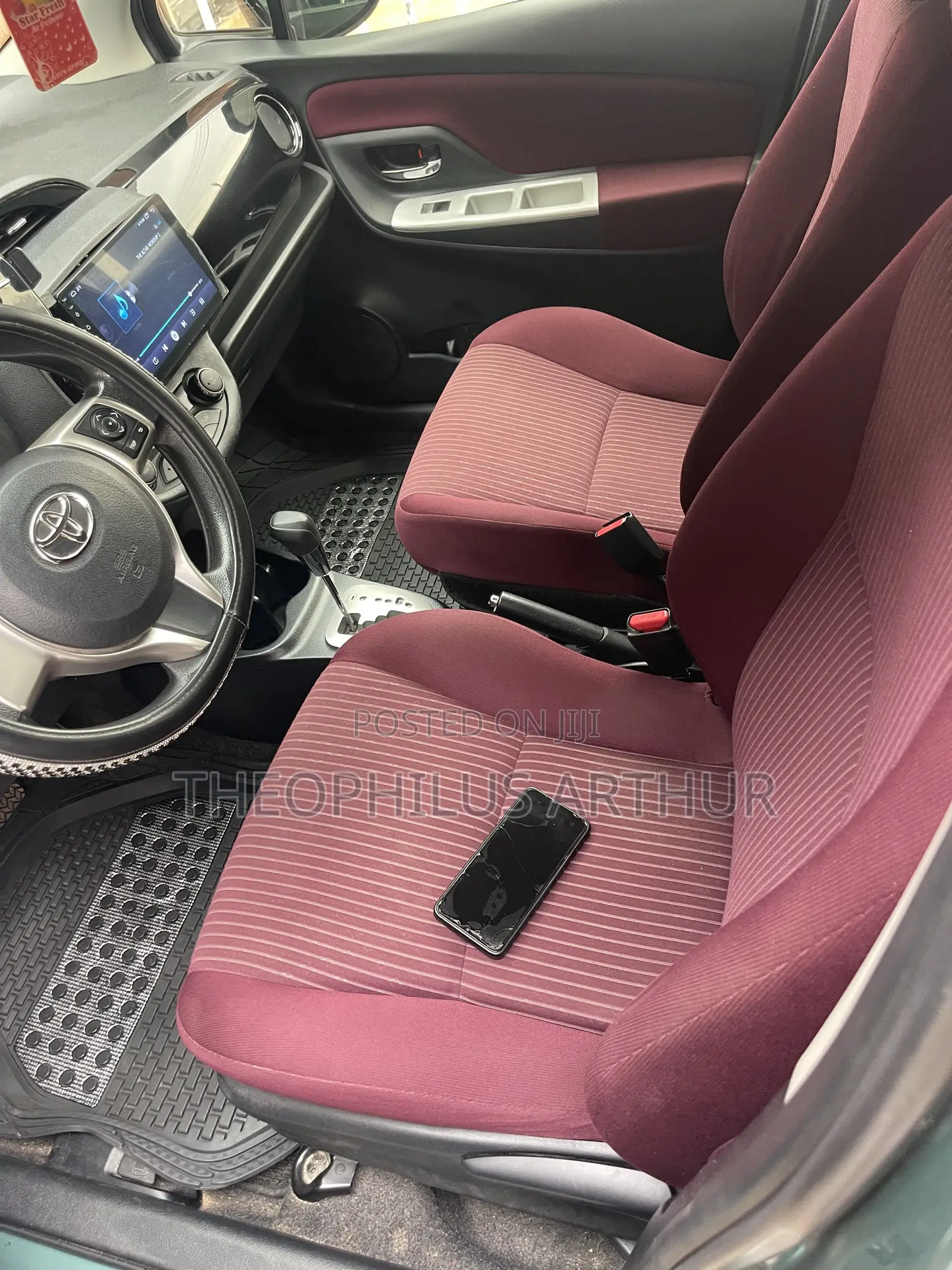Toyota Vitz 1.5 FWD 3dr 2014 Green