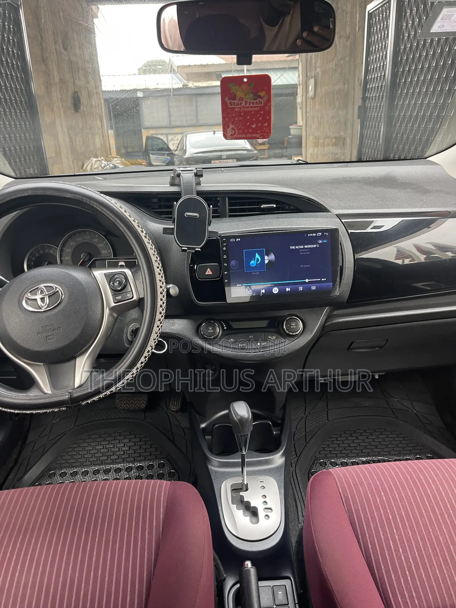 Toyota Vitz 1.5 FWD 3dr 2014 Green