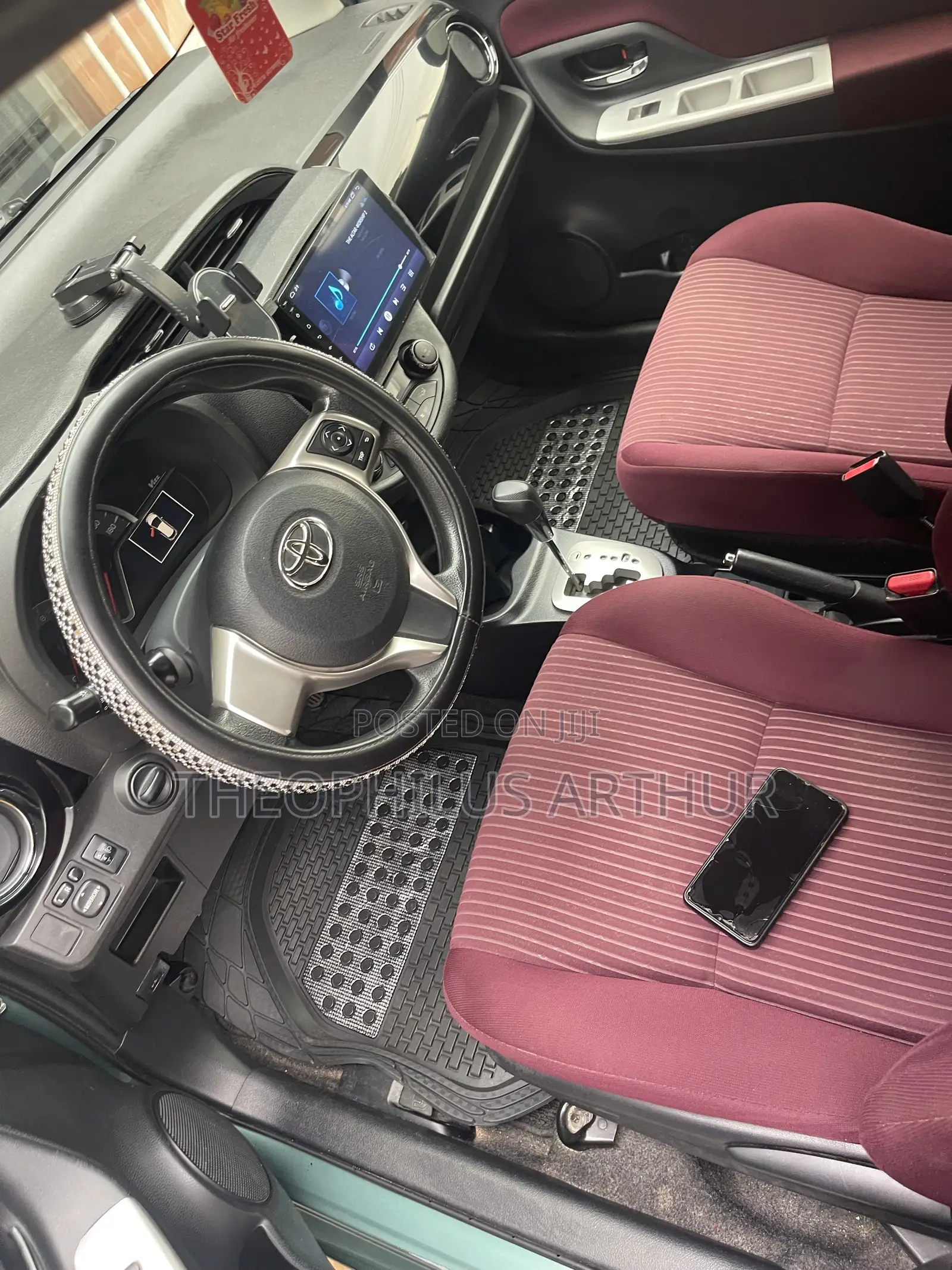 Toyota Vitz 1.5 FWD 3dr 2014 Green