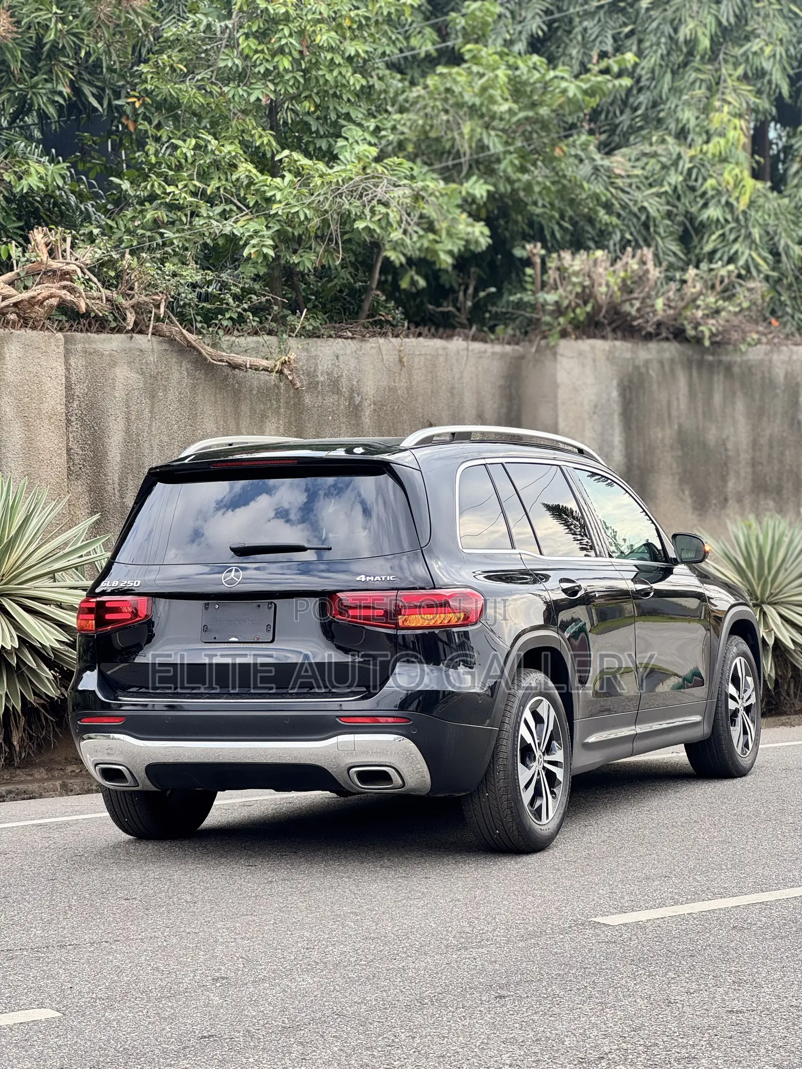 Mercedes-Benz GLB-Class GLB 250 4MATIC AWD 2024 Black