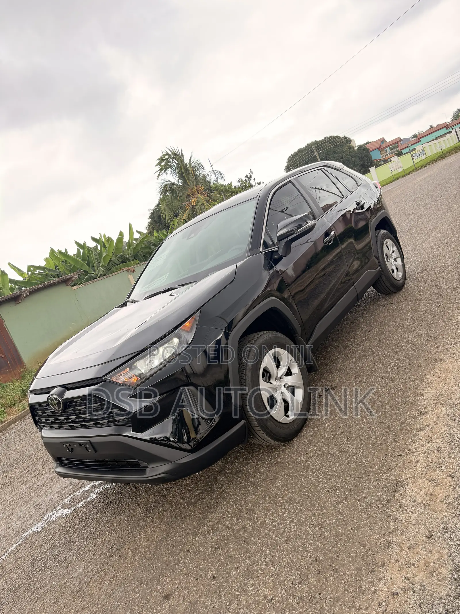 Toyota RAV4 LE 2025 Black