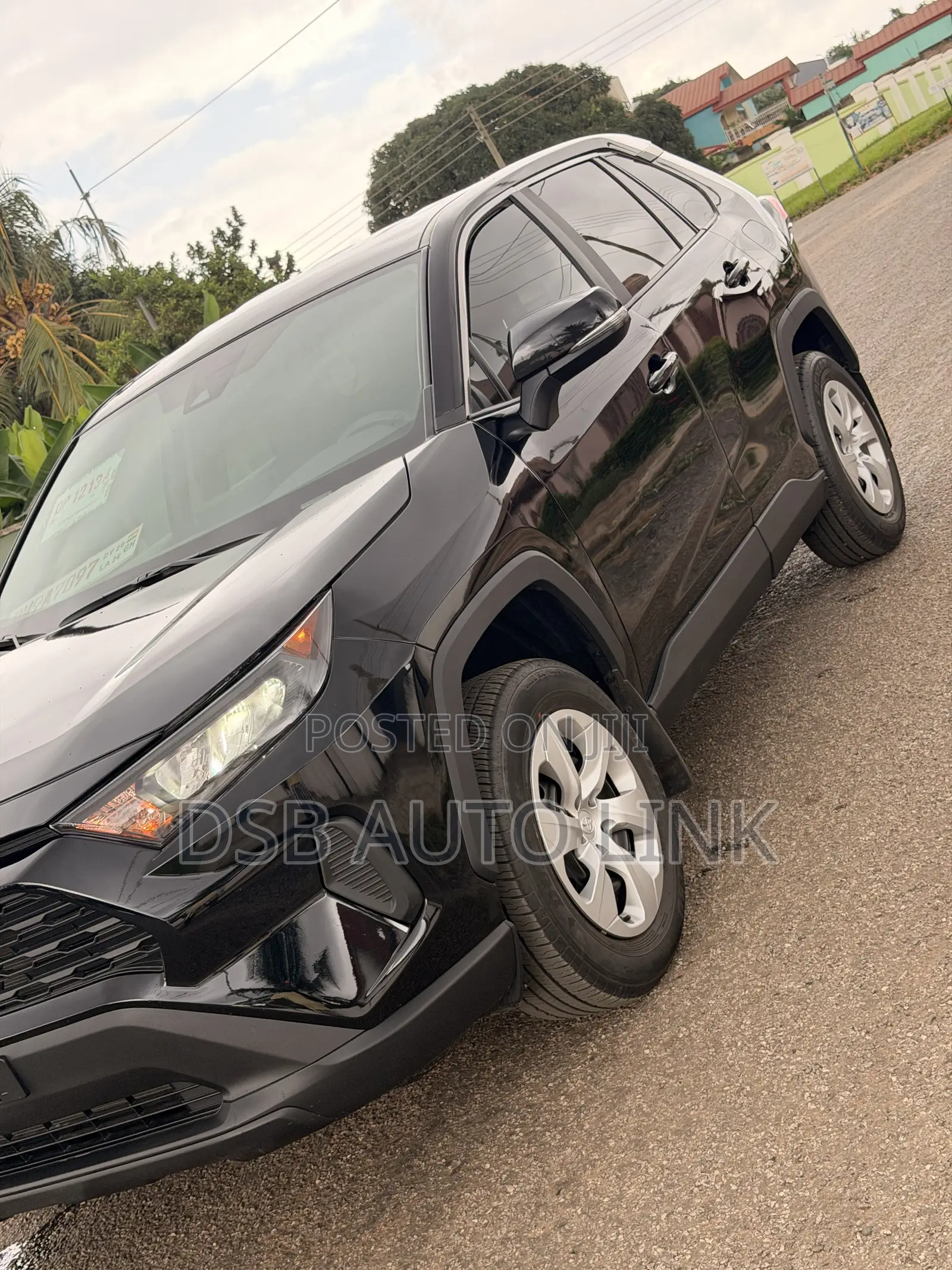 Toyota RAV4 LE 2025 Black