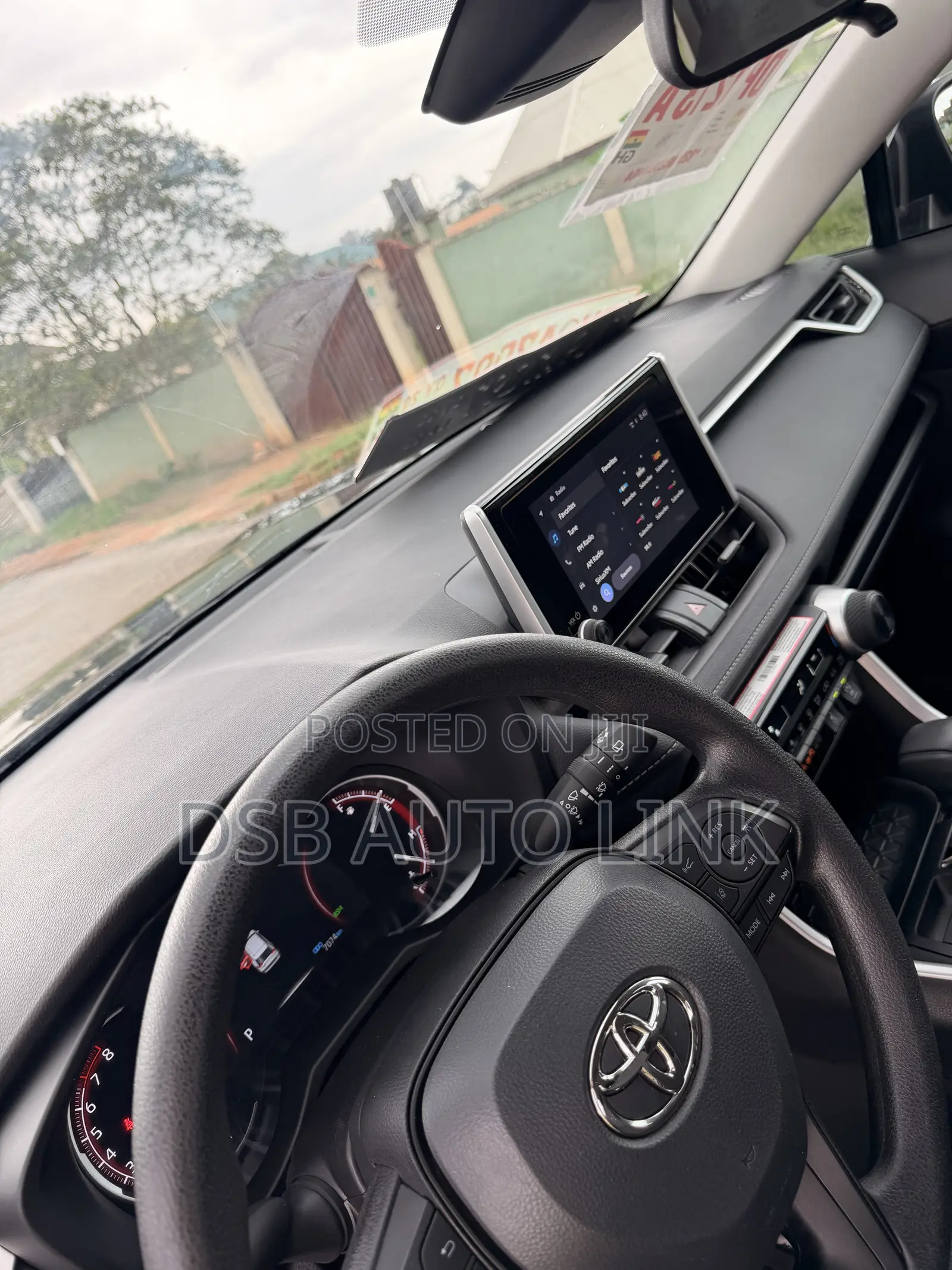 Toyota RAV4 LE 2025 Black
