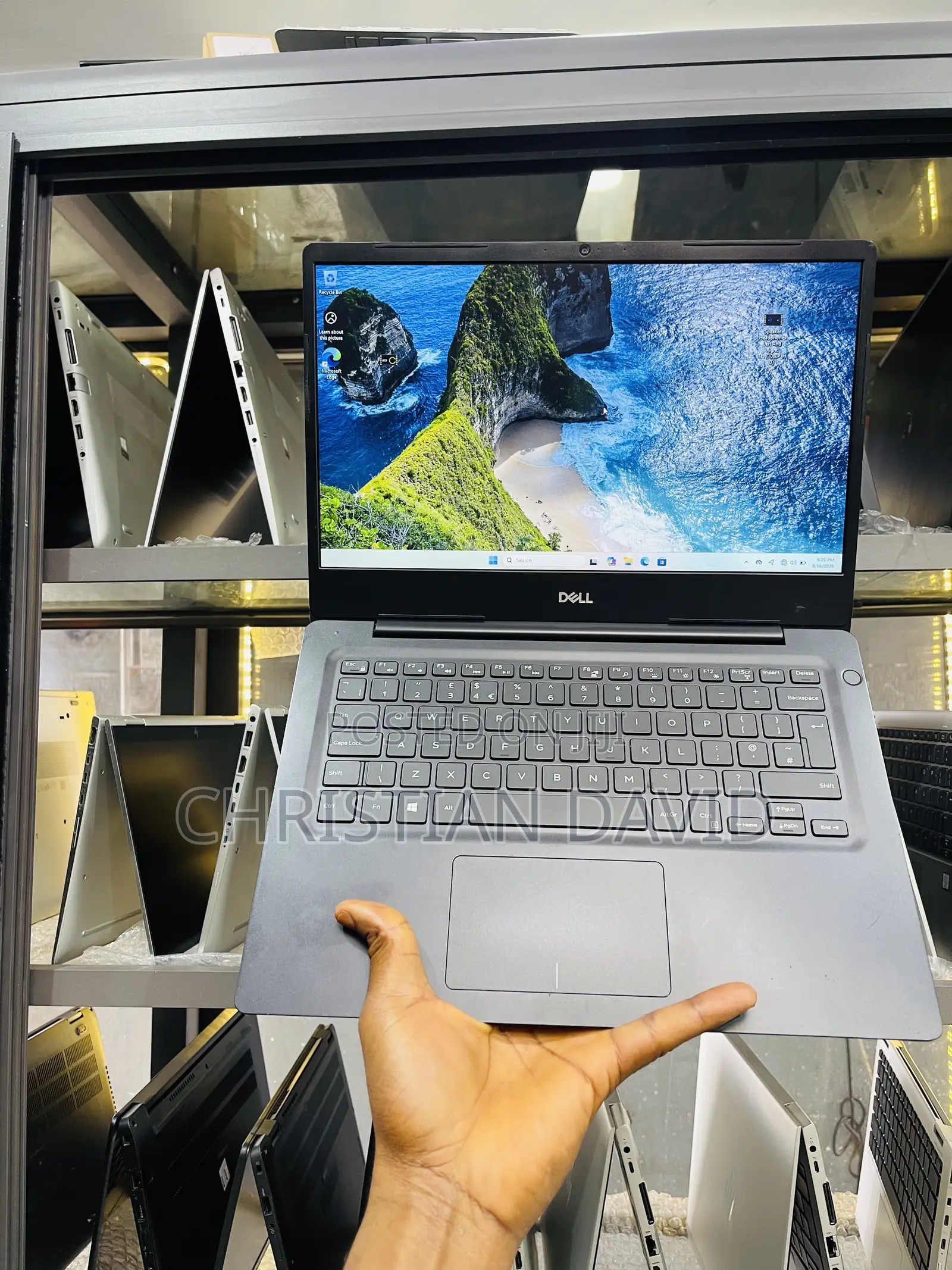 Laptop Dell Vostro 5481 8GB Intel Core i5 SSD 256GB