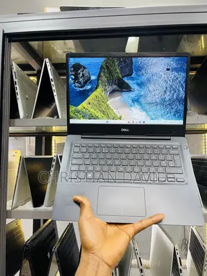 Laptop Dell Vostro 5481 8GB Intel Core i5 SSD 256GB