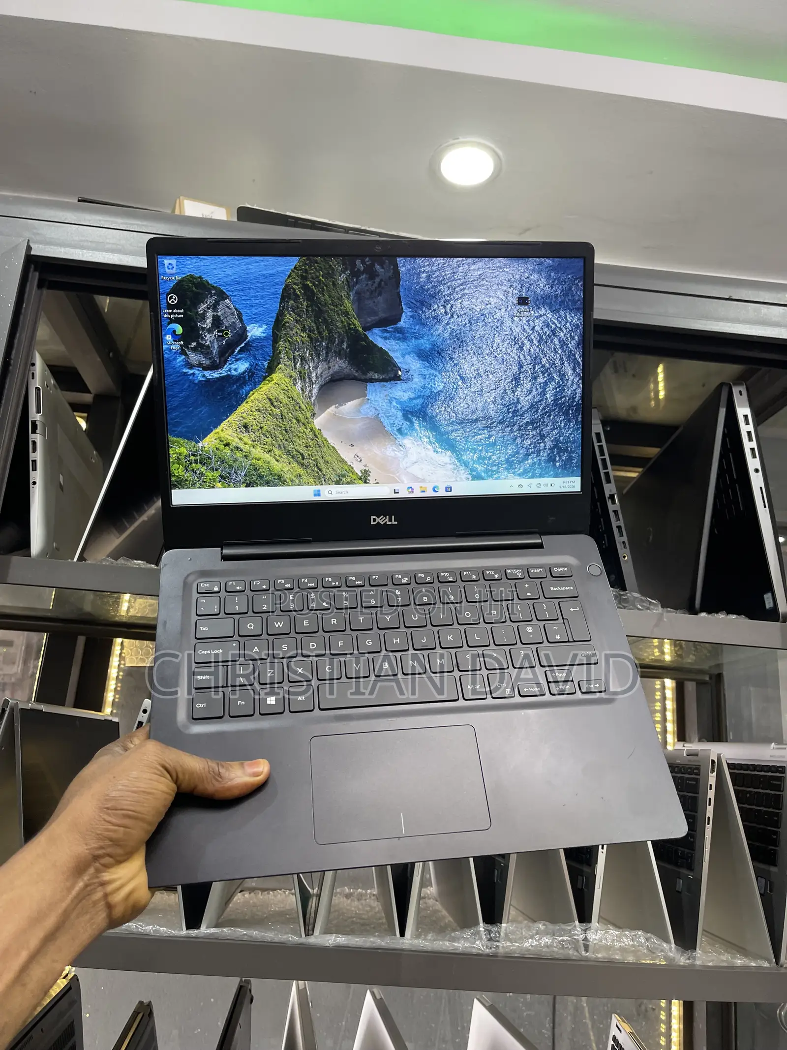 Laptop Dell Vostro 5481 8GB Intel Core i5 SSD 256GB