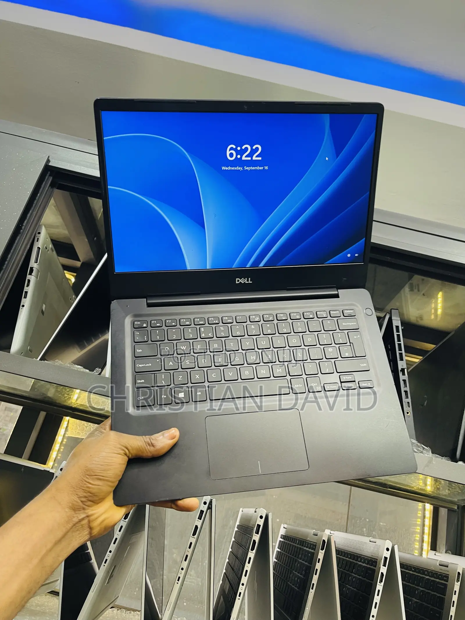 Laptop Dell Vostro 5481 8GB Intel Core i5 SSD 256GB