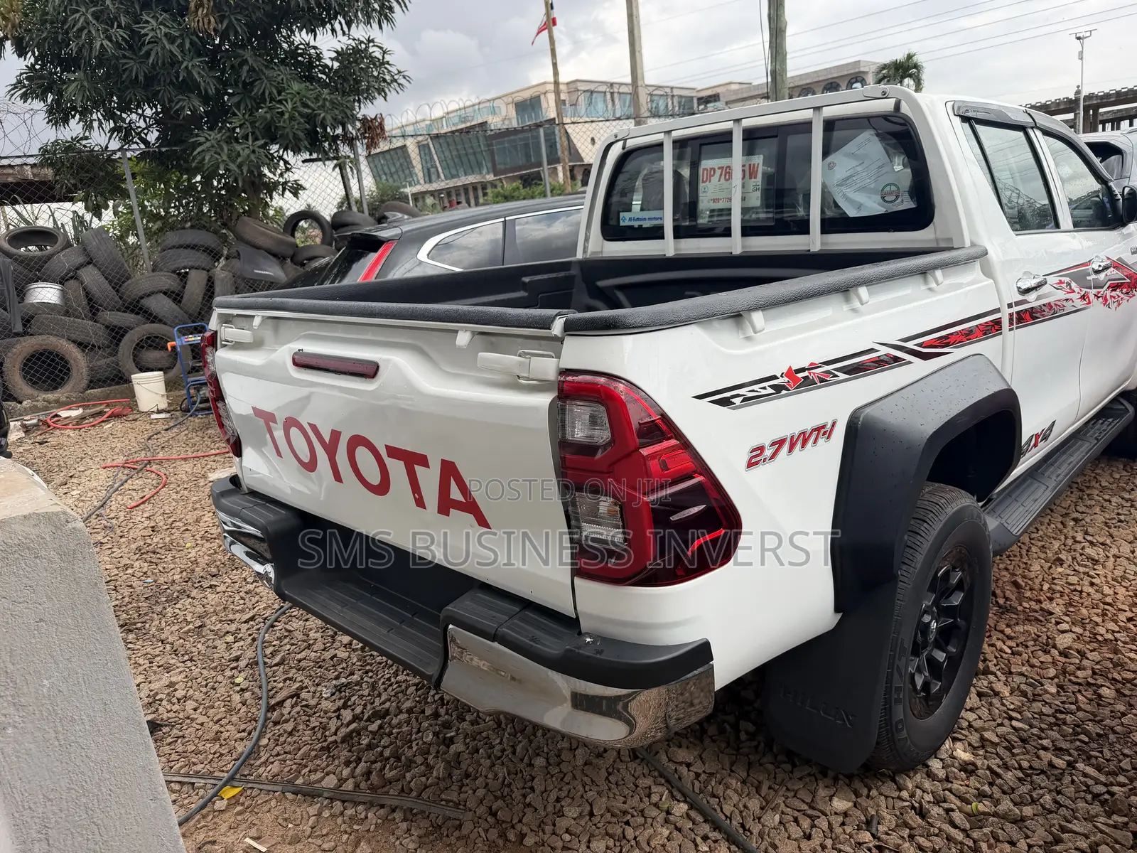 New Toyota Hilux 2025 White