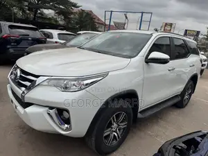 Toyota Fortuner 2019 White