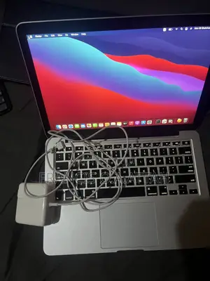 Laptop Apple MacBook 2013 8GB Intel Core 5 SSD 256GB