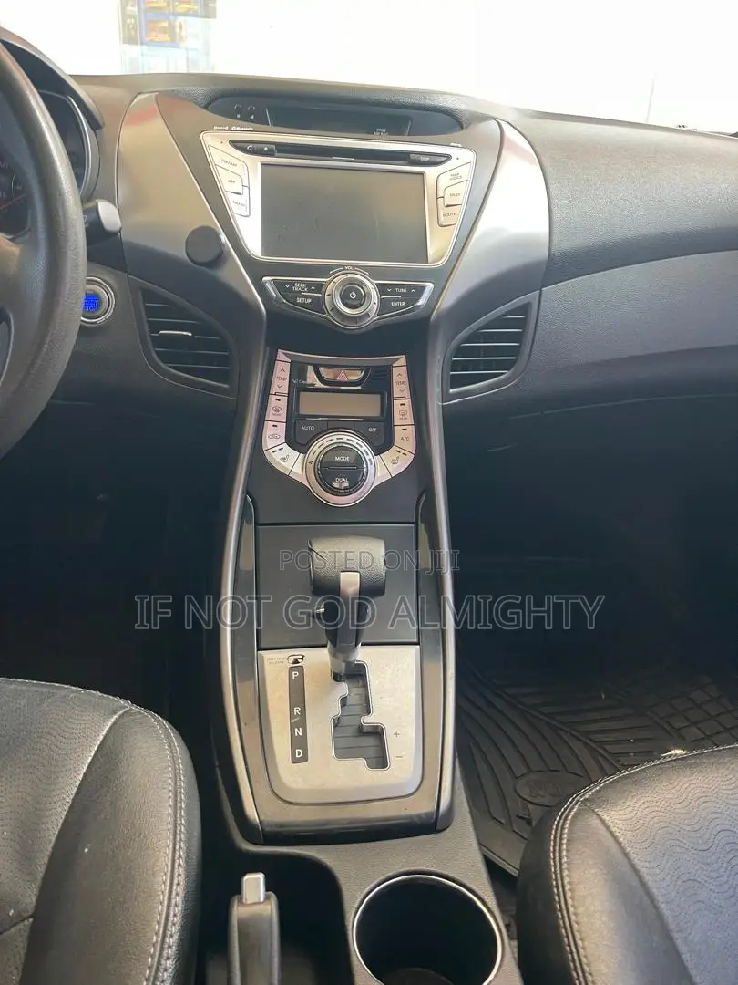 Hyundai Elantra 2013 Brown
