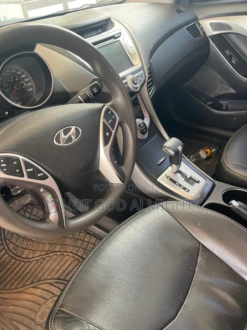 Hyundai Elantra 2013 Brown