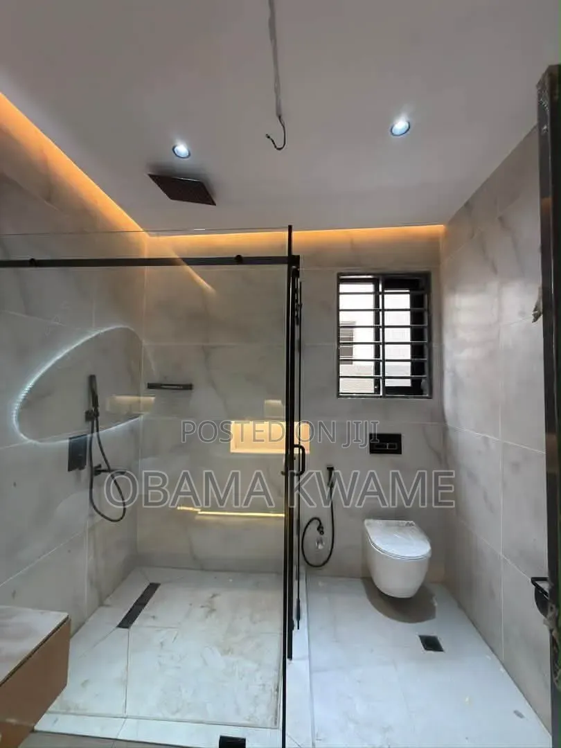 3bdrm House in Laryea Homes, Lake Side Estate for sale