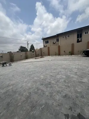 2bdrm Apartment in Winsconsin, North Legon for rent