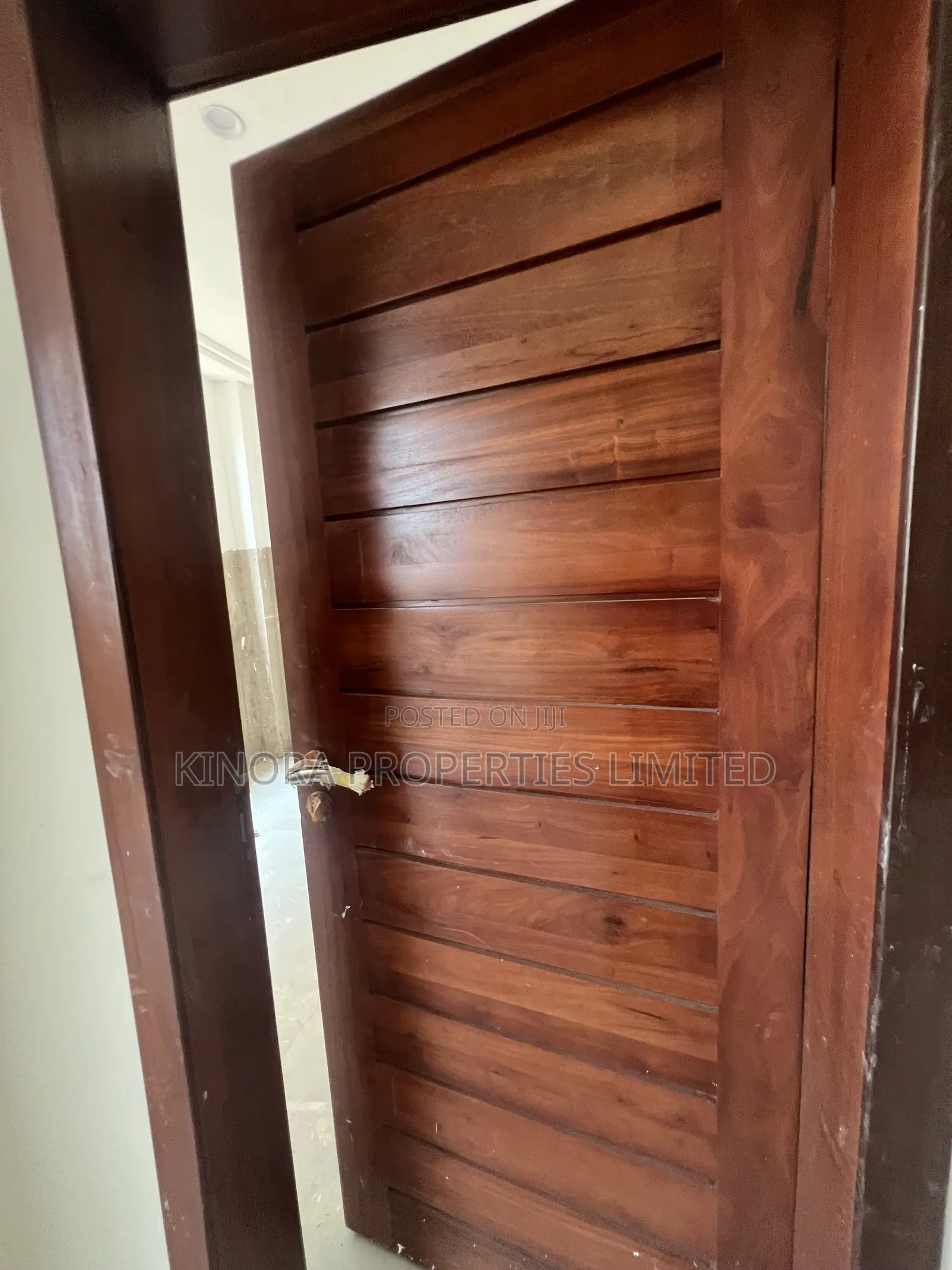 2bdrm Apartment in Winsconsin, North Legon for rent