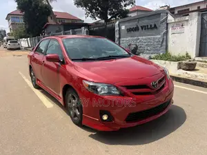 Toyota Corolla S 4dr Sedan (1.8L 4cyl 4A) 2013 Red