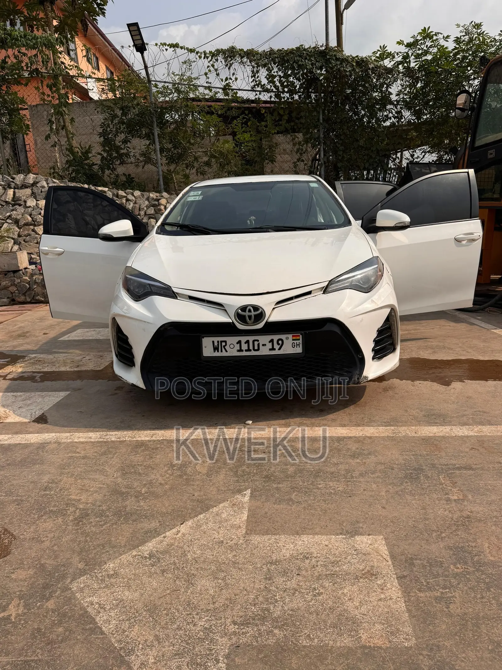 Toyota Corolla 2016 White