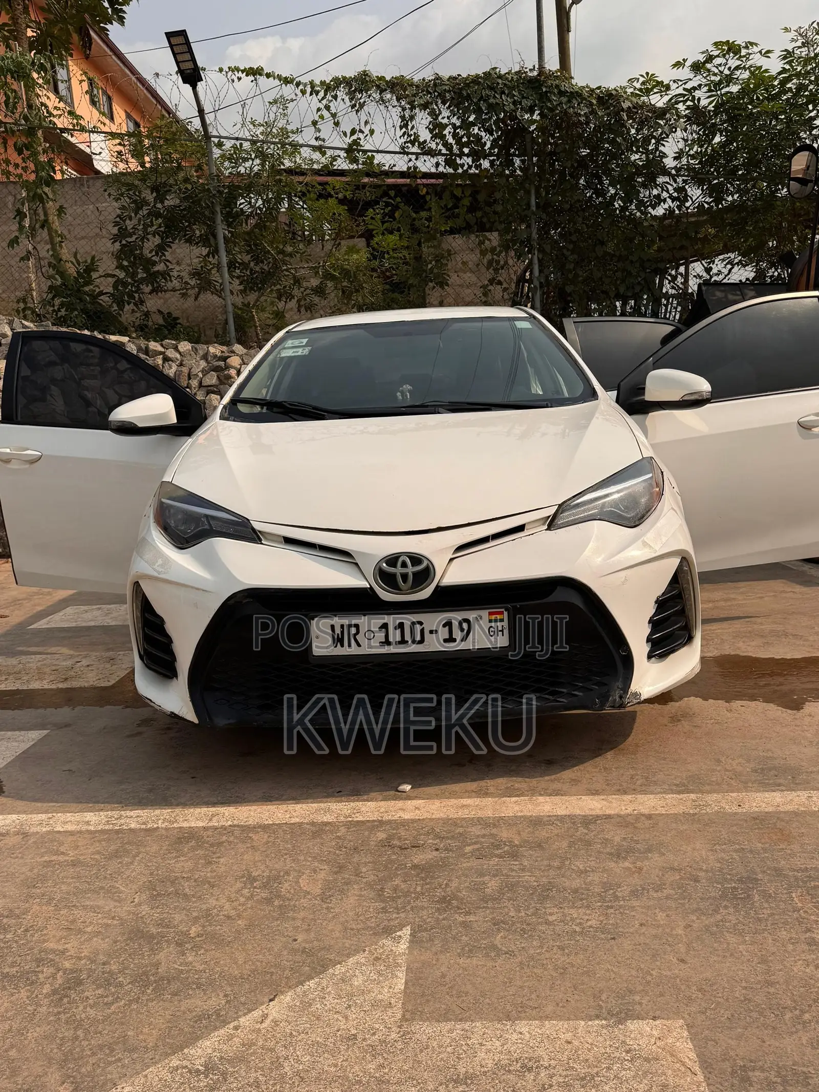 Toyota Corolla 2016 White