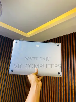 Laptop Apple MacBook Pro 2019 16GB Intel Core i7 SSD 512GB